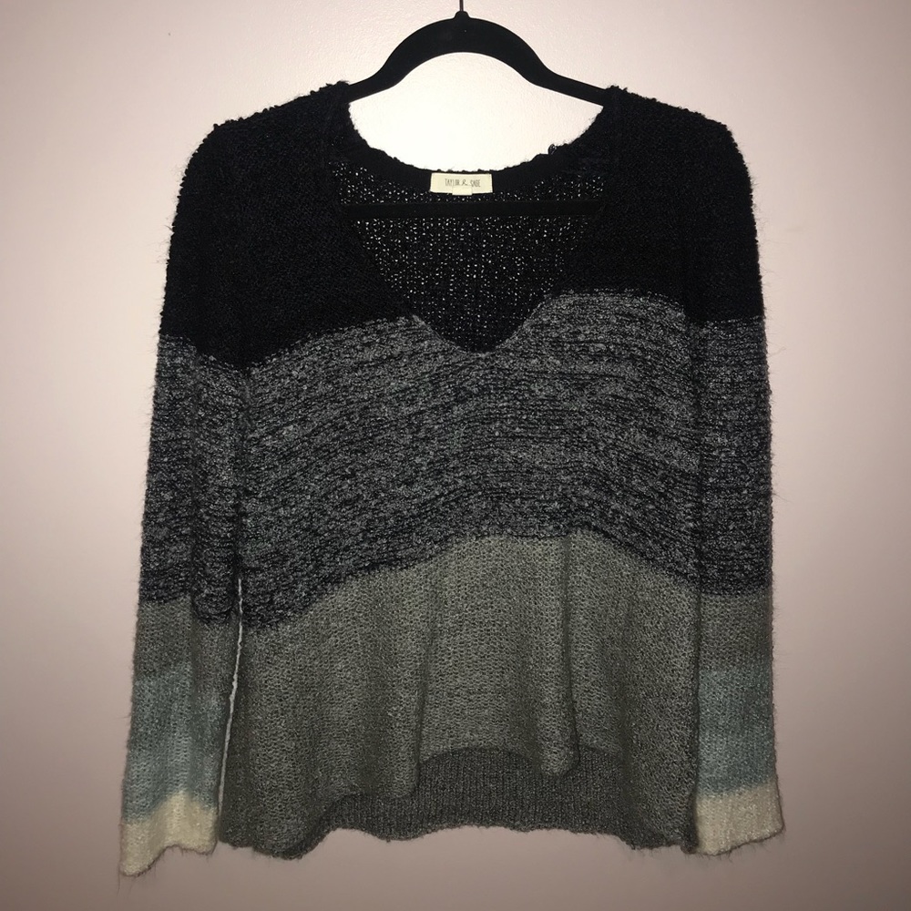 V neck sweater